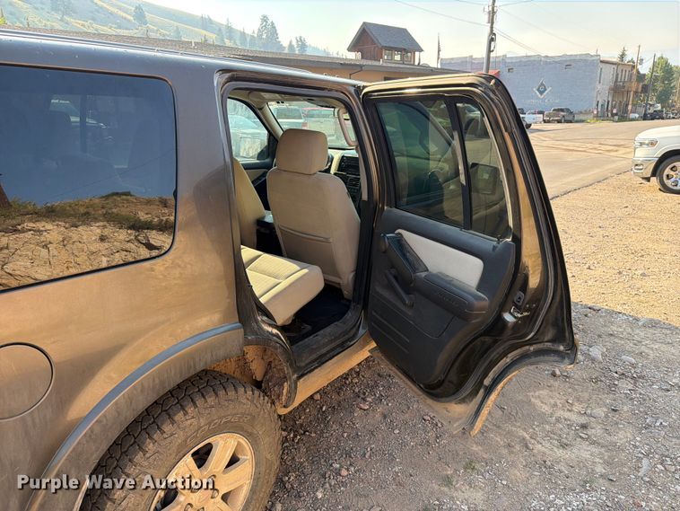 image for item FK4580 2008 Ford Explorer SUV