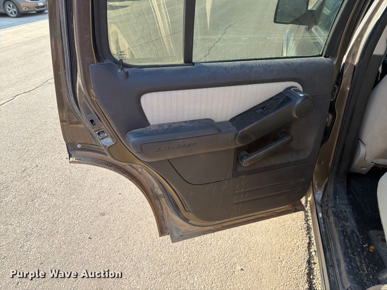 image for item FK4580 2008 Ford Explorer SUV