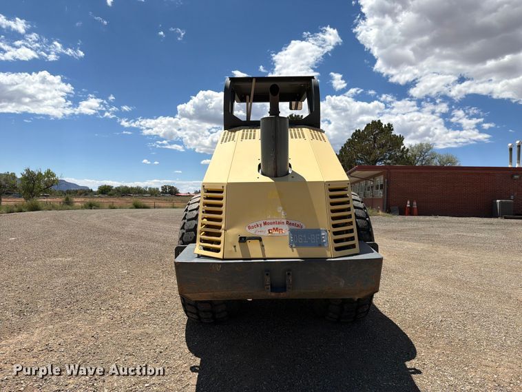 image for item FK4598 2000 Bomag BW213 D-3 single drum roller
