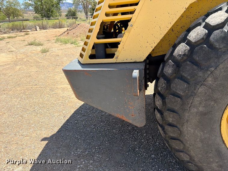 image for item FK4598 2000 Bomag BW213 D-3 single drum roller