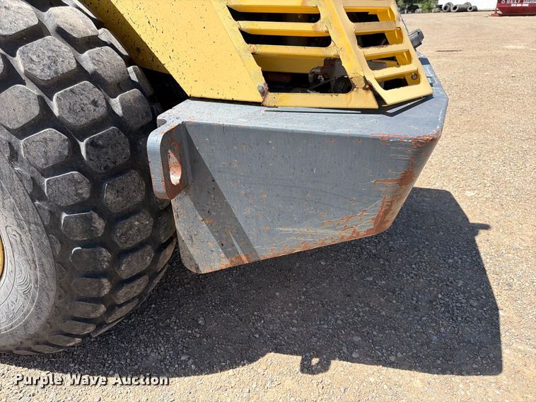 image for item FK4598 2000 Bomag BW213 D-3 single drum roller