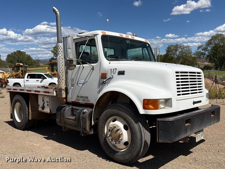 image for item FK4599 1999 International 4900 flatbed truck