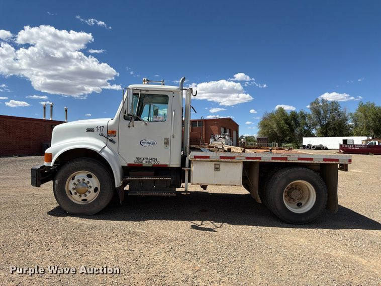 image for item FK4599 1999 International 4900 flatbed truck
