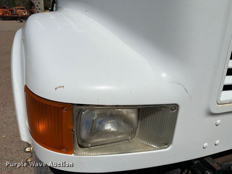 image for item FK4599 1999 International 4900 flatbed truck