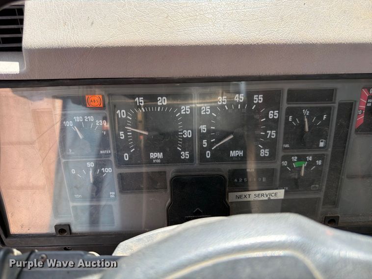 image for item FK4599 1999 International 4900 flatbed truck