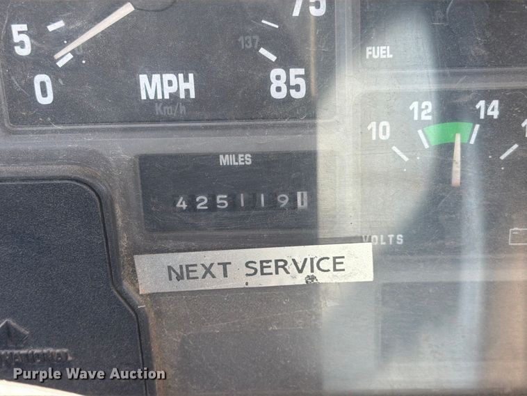 image for item FK4599 1999 International 4900 flatbed truck