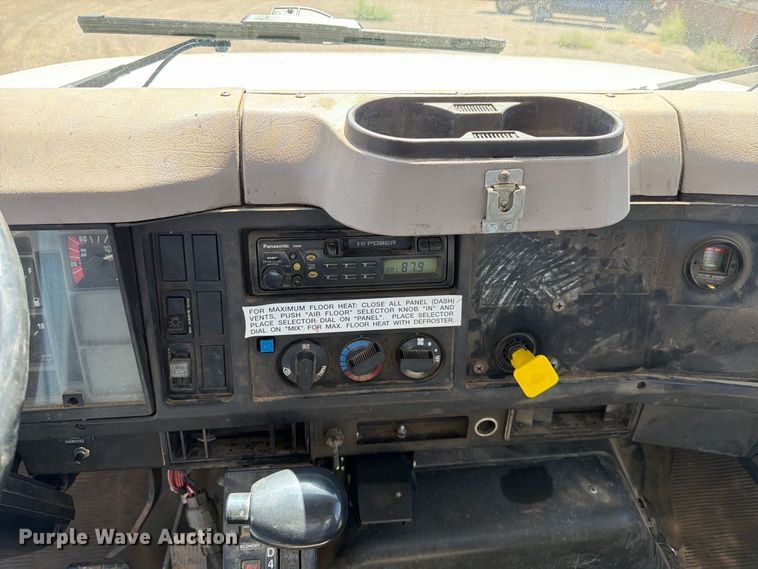 image for item FK4599 1999 International 4900 flatbed truck