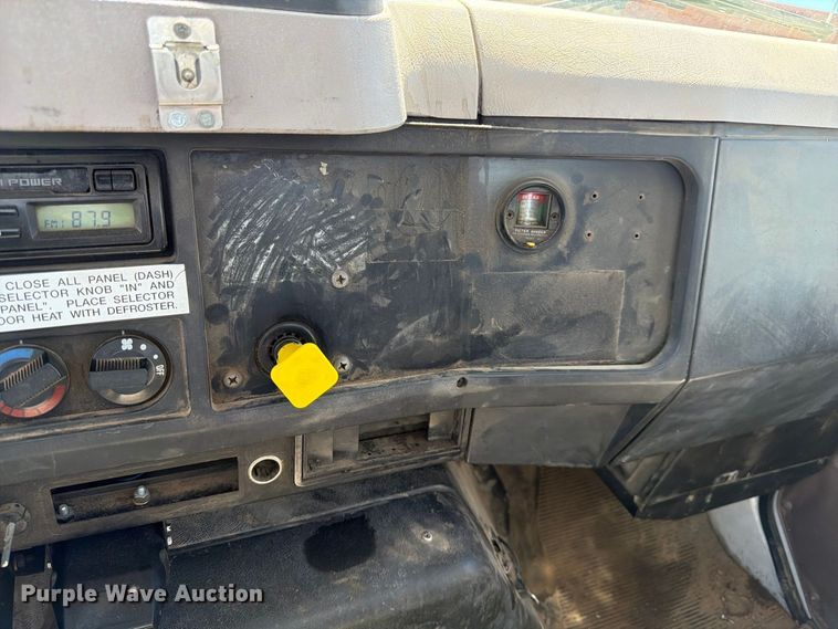 image for item FK4599 1999 International 4900 flatbed truck