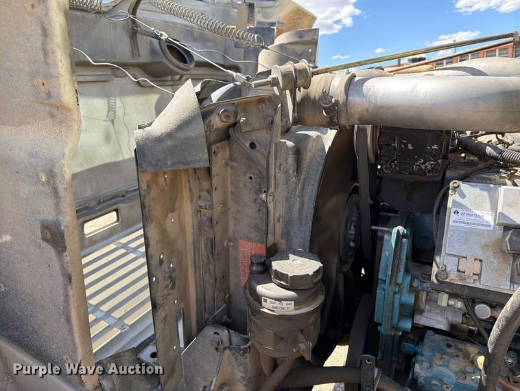 image for item FK4599 1999 International 4900 flatbed truck