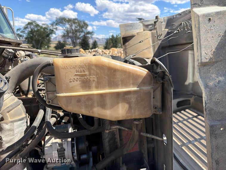 image for item FK4599 1999 International 4900 flatbed truck