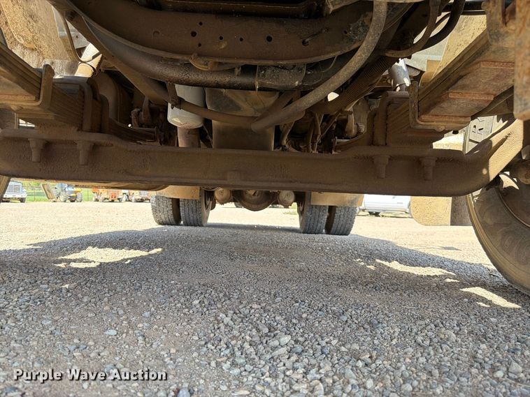 image for item FK4599 1999 International 4900 flatbed truck