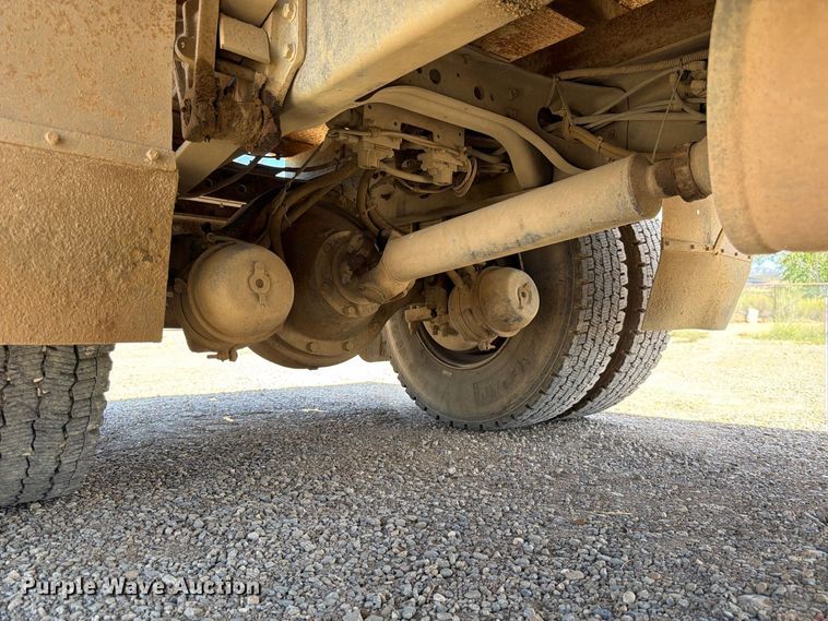 image for item FK4599 1999 International 4900 flatbed truck