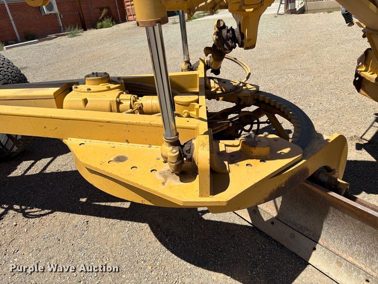 image for item FK4600 1992 Caterpillar 140G motor grader