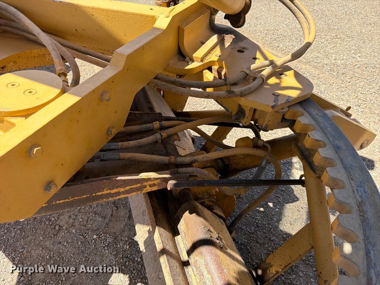 image for item FK4600 1992 Caterpillar 140G motor grader