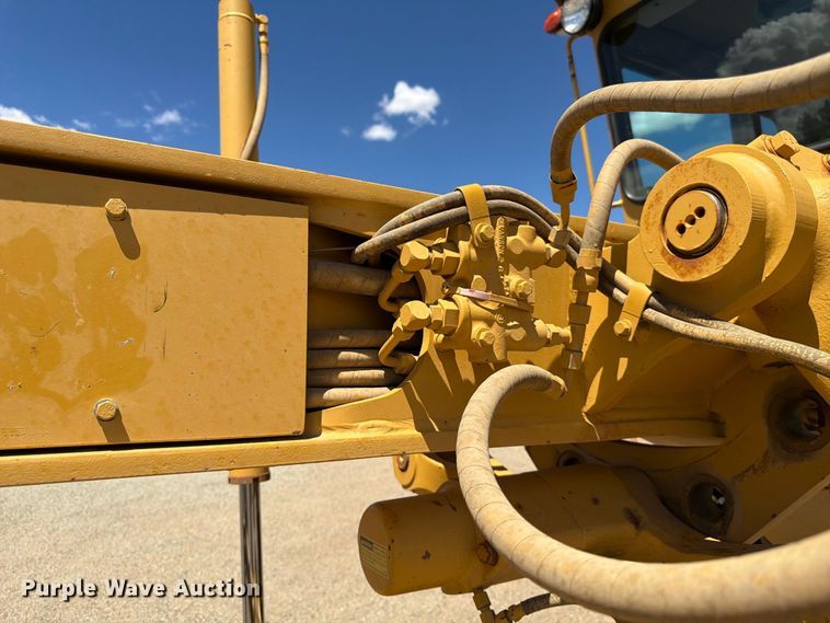 image for item FK4600 1992 Caterpillar 140G motor grader
