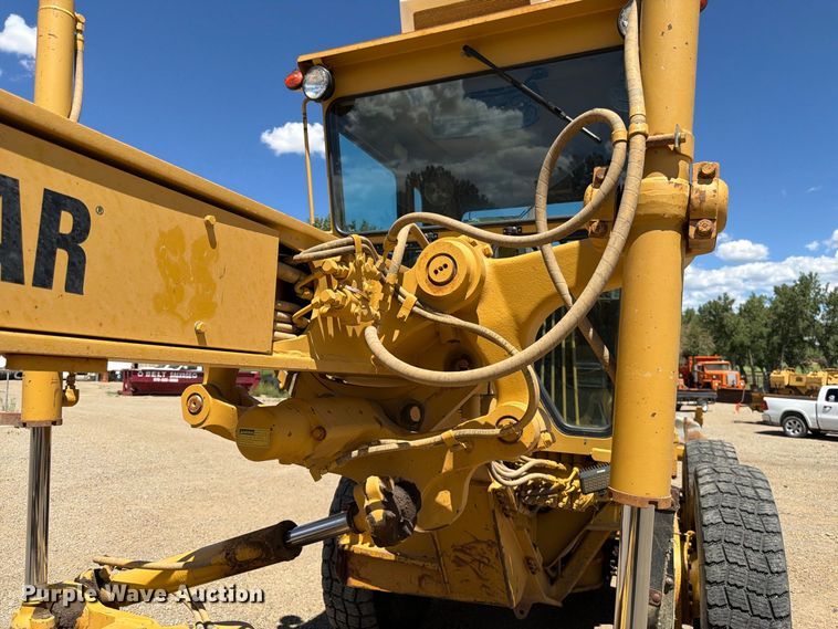 image for item FK4600 1992 Caterpillar 140G motor grader
