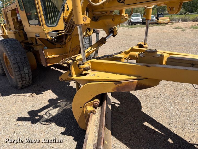 image for item FK4600 1992 Caterpillar 140G motor grader