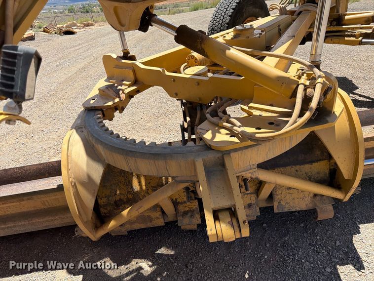 image for item FK4600 1992 Caterpillar 140G motor grader