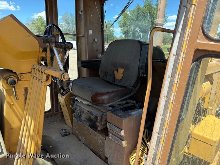 image for item FK4600 1992 Caterpillar 140G motor grader
