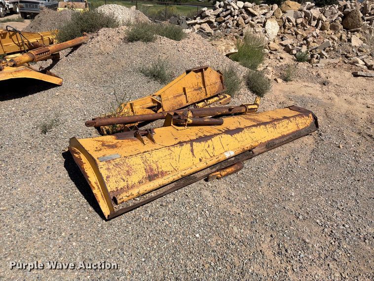 image for item FK4600 1992 Caterpillar 140G motor grader