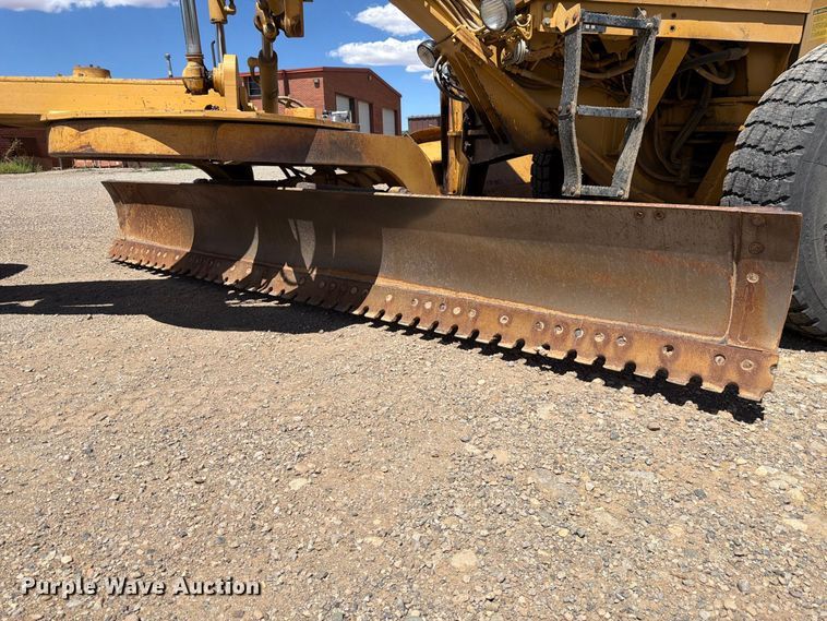 image for item FK4601 1989 Caterpillar 140G motor grader