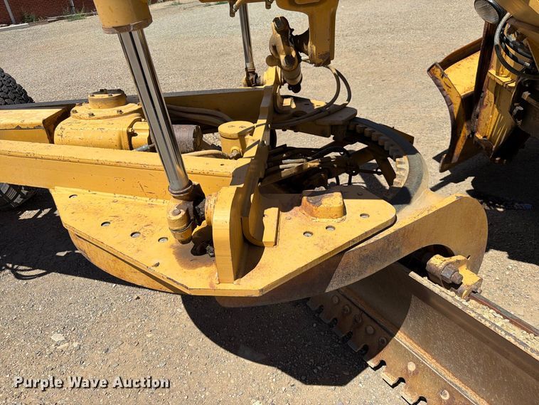 image for item FK4601 1989 Caterpillar 140G motor grader