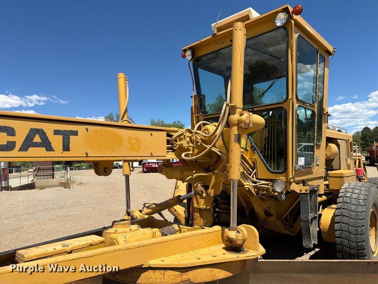 image for item FK4601 1989 Caterpillar 140G motor grader