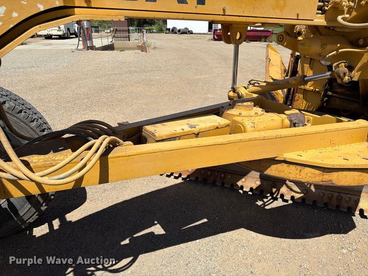 image for item FK4601 1989 Caterpillar 140G motor grader