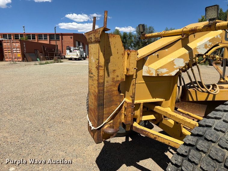 image for item FK4601 1989 Caterpillar 140G motor grader