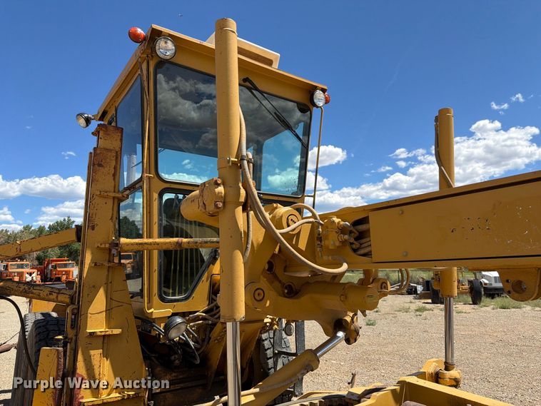 image for item FK4601 1989 Caterpillar 140G motor grader