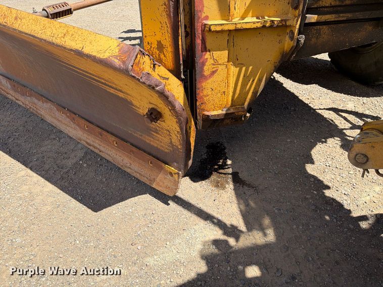 image for item FK4601 1989 Caterpillar 140G motor grader