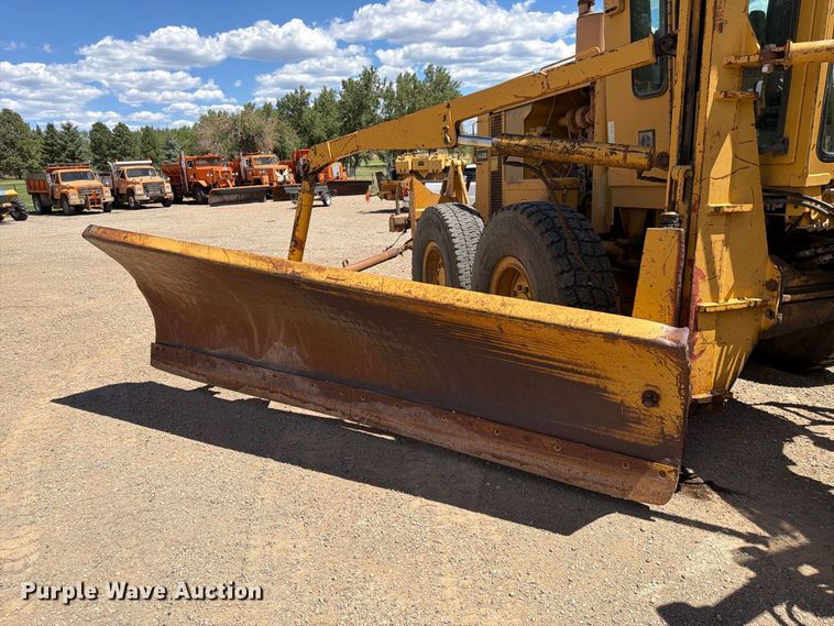 image for item FK4601 1989 Caterpillar 140G motor grader