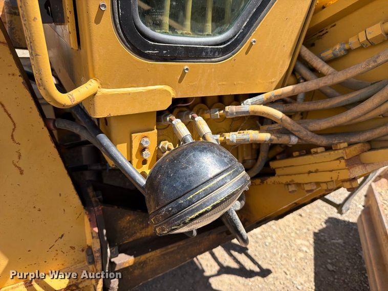 image for item FK4601 1989 Caterpillar 140G motor grader