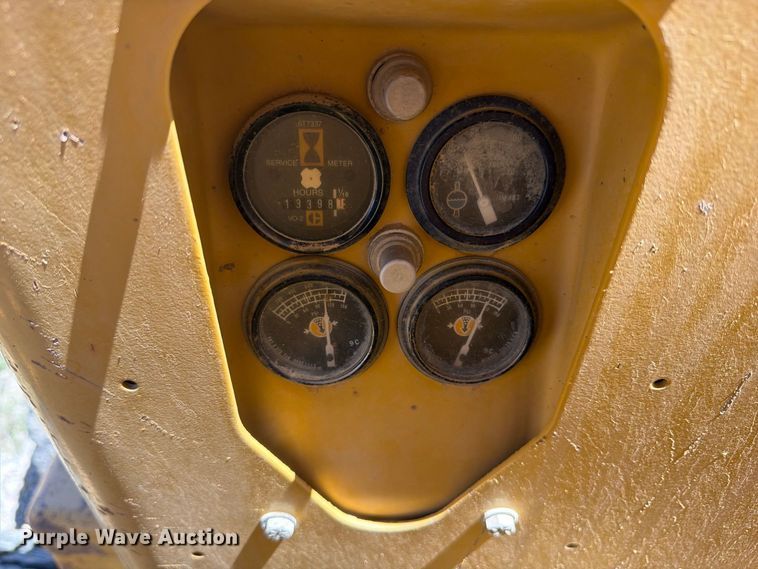 image for item FK4601 1989 Caterpillar 140G motor grader