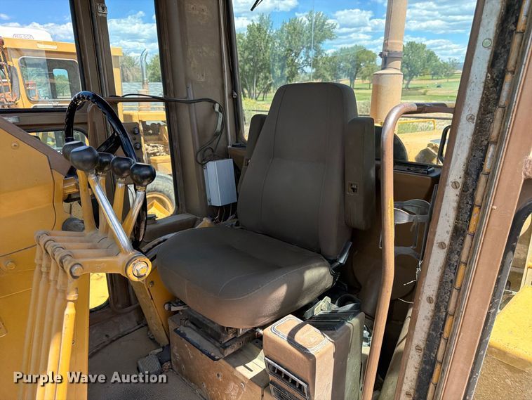 image for item FK4601 1989 Caterpillar 140G motor grader