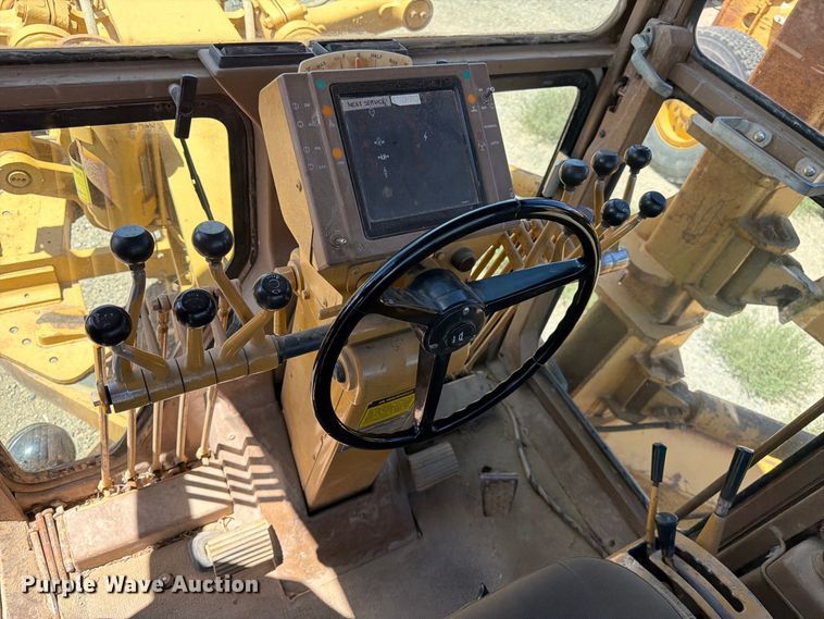 image for item FK4601 1989 Caterpillar 140G motor grader