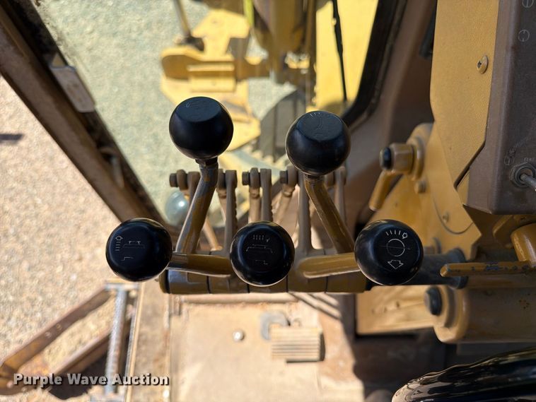 image for item FK4601 1989 Caterpillar 140G motor grader