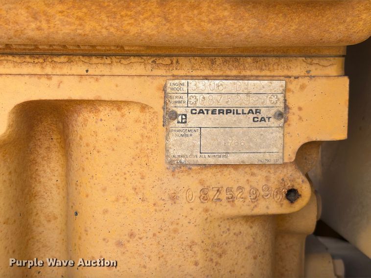 image for item FK4601 1989 Caterpillar 140G motor grader
