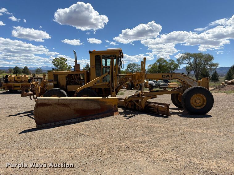 image for item FK4602 1989 Caterpillar 140G motor grader