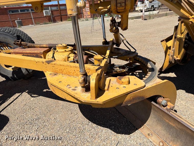 image for item FK4602 1989 Caterpillar 140G motor grader