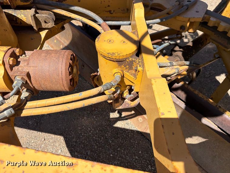 image for item FK4602 1989 Caterpillar 140G motor grader