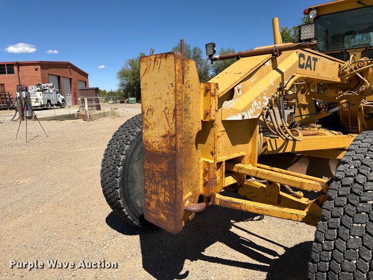 image for item FK4602 1989 Caterpillar 140G motor grader