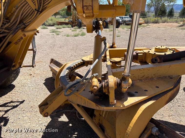 image for item FK4602 1989 Caterpillar 140G motor grader