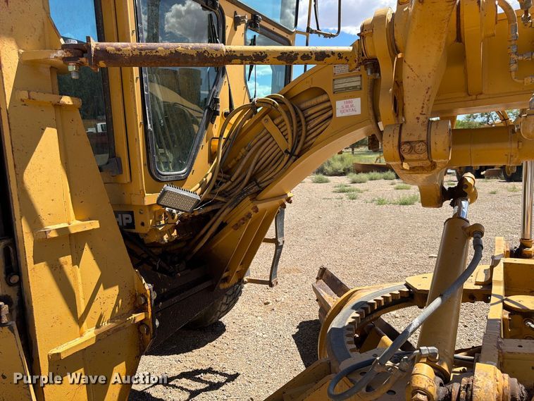 image for item FK4602 1989 Caterpillar 140G motor grader