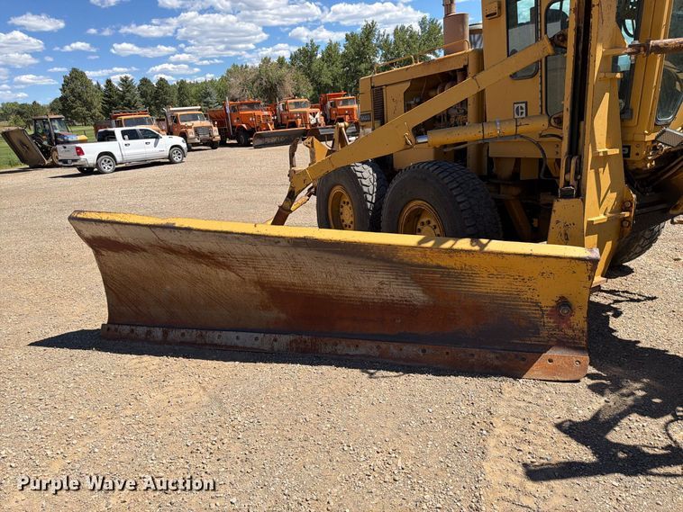 image for item FK4602 1989 Caterpillar 140G motor grader