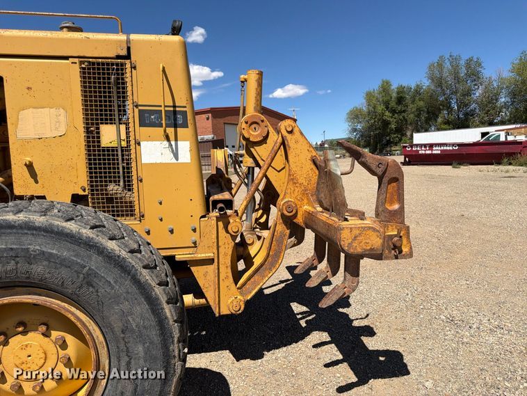image for item FK4602 1989 Caterpillar 140G motor grader