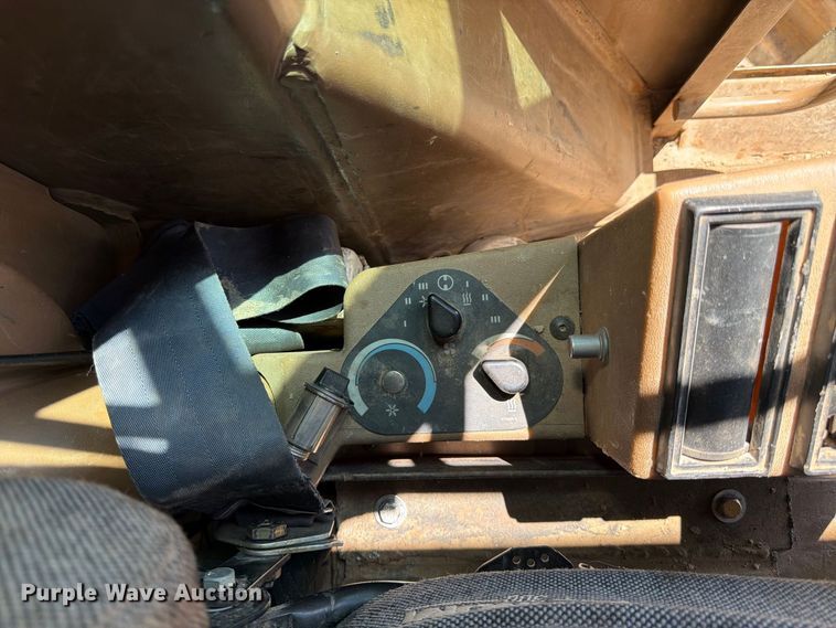 image for item FK4602 1989 Caterpillar 140G motor grader
