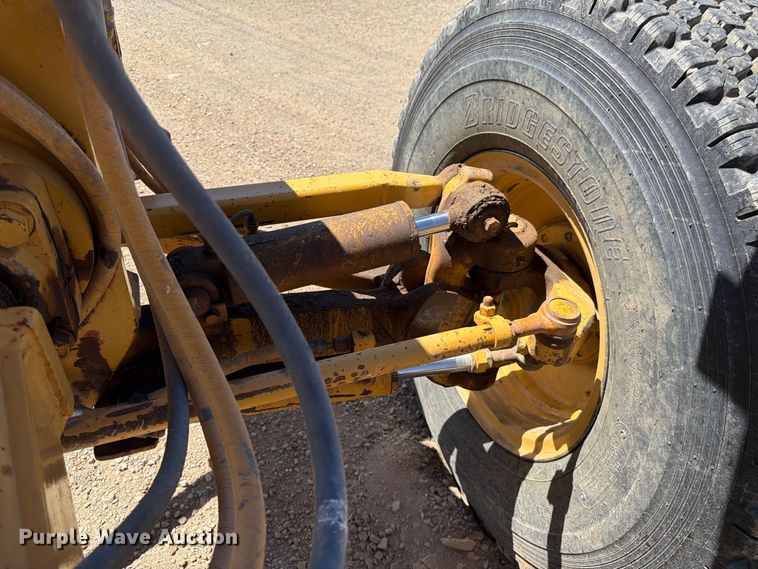 image for item FK4602 1989 Caterpillar 140G motor grader
