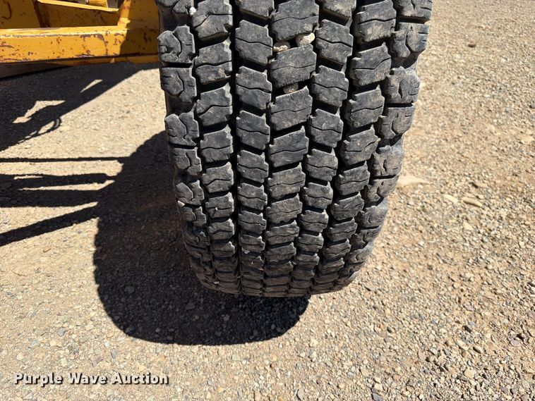image for item FK4602 1989 Caterpillar 140G motor grader