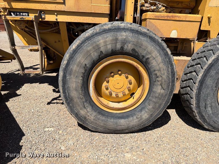 image for item FK4602 1989 Caterpillar 140G motor grader